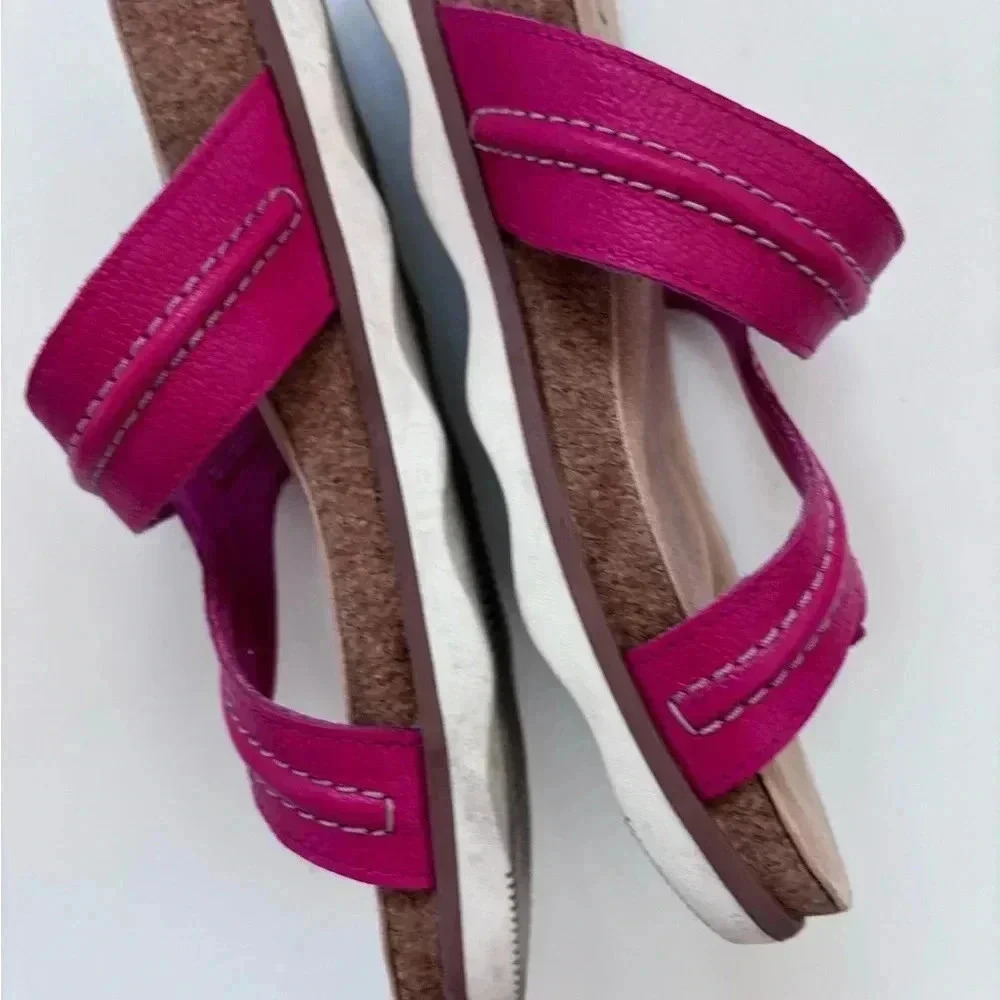 CLARKS Brynn Madi Strappy Sandals - Picture 3 of 8